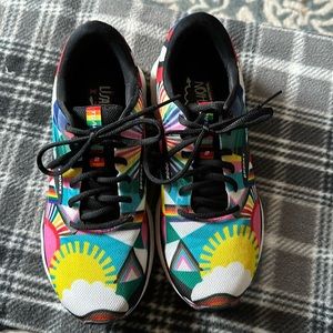 Brooks Trace Pride running shoes